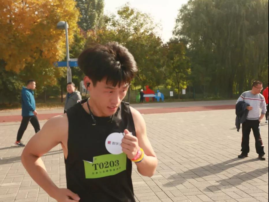 健步走11.jpg 健步走11.jpg